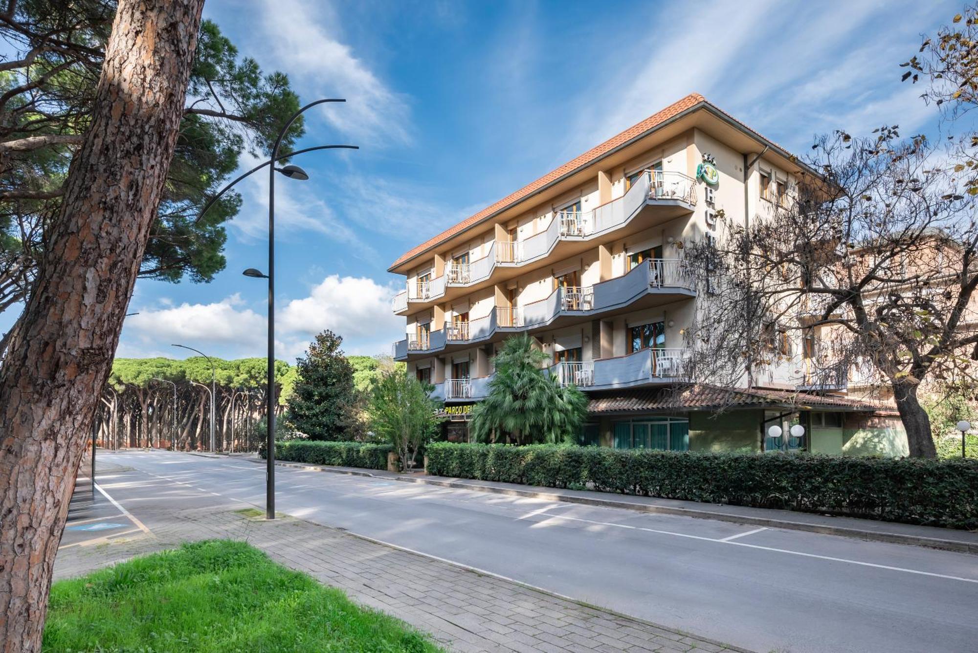 Hotel Parco Dei Pini - 100Mt Dal Mare Follonica Buitenkant foto